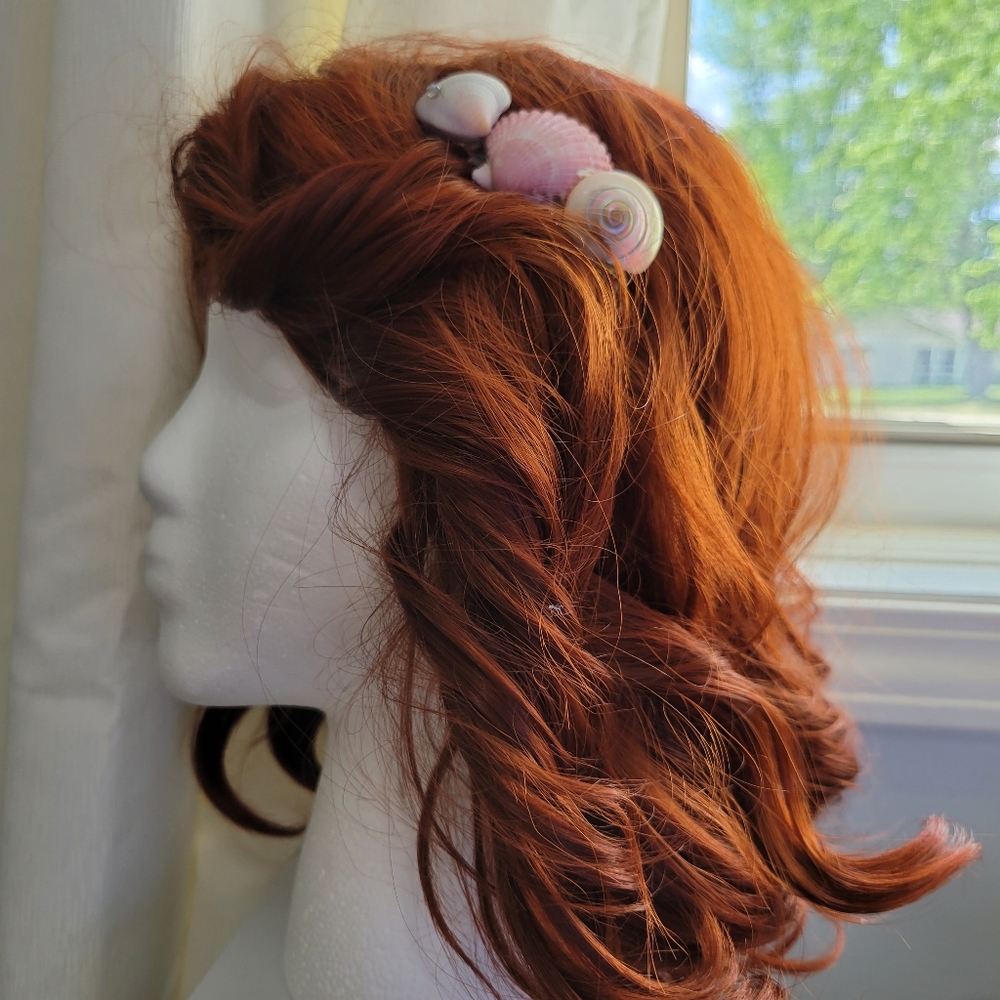 Authentic Seashell Hair Accessory - Picture 2 of 12